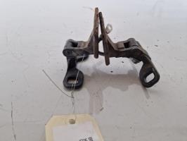 Charniere de porte arriere droit