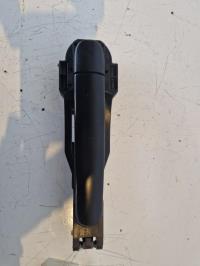 Poignee porte avant droit