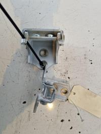 Charniere de porte avant droit