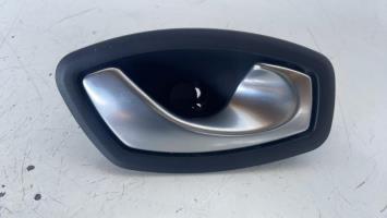 Poignee interieur arriere gauche