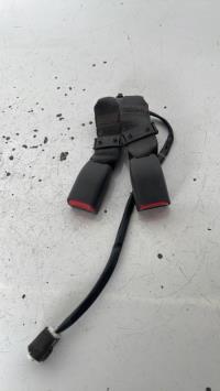 Attache ceinture arriere gauche