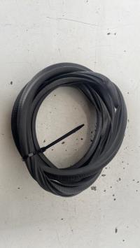 Joint de porte avant droite