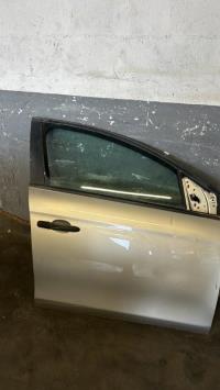 Porte avant droit