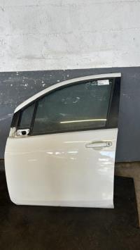 Porte avant gauche