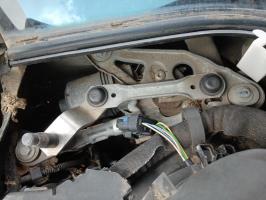 Moteur essuie glace avant droit
