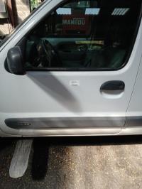 Porte avant gauche