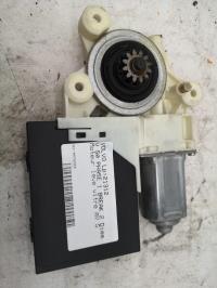 Moteur leve vitre avant gauche