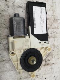 Moteur leve vitre avant droit