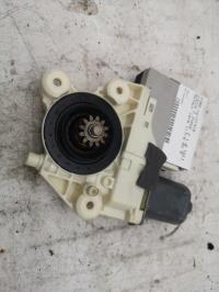 Moteur leve vitre avant droit