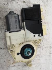 Moteur leve vitre avant gauche