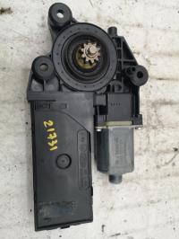 Moteur leve vitre avant gauche