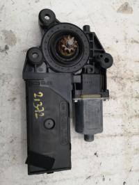 Moteur leve vitre avant gauche