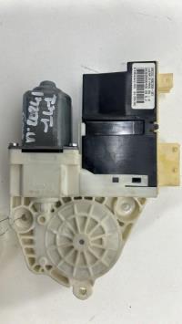 Moteur leve vitre avant droit