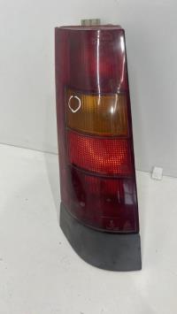 Fanale posteriore principale sinistro (luci)