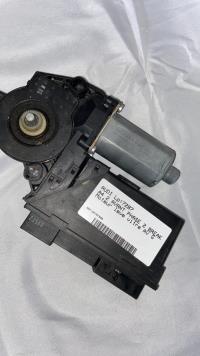 Moteur leve vitre avant gauche