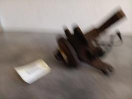 Fusee avant gauche