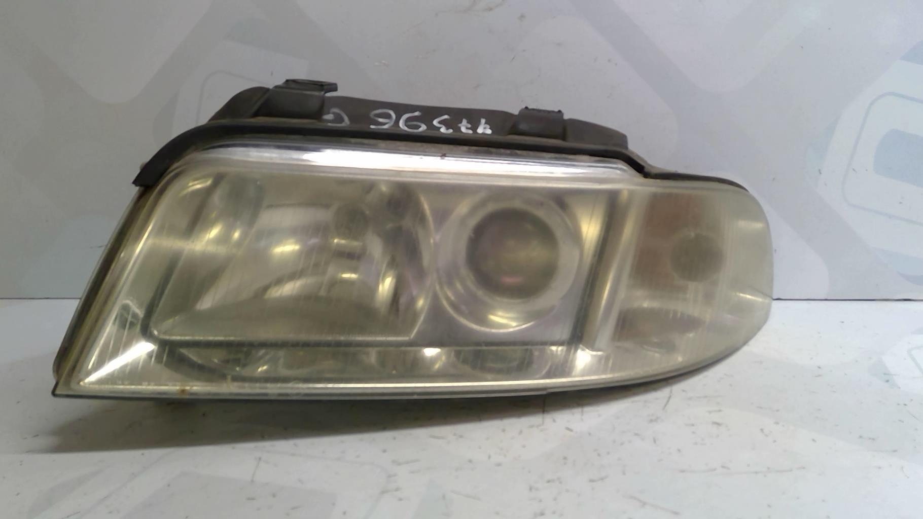 Gruppo ottico anteriore principale sinistro (luci)(faro)