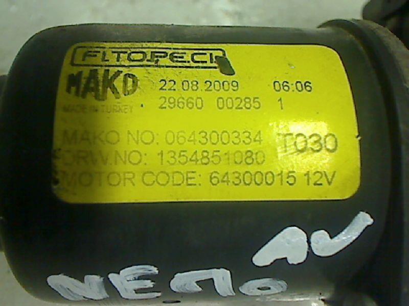 Moteur essuie glace avant