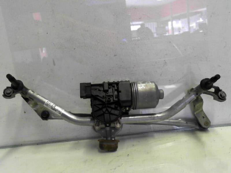Moteur essuie glace avant
