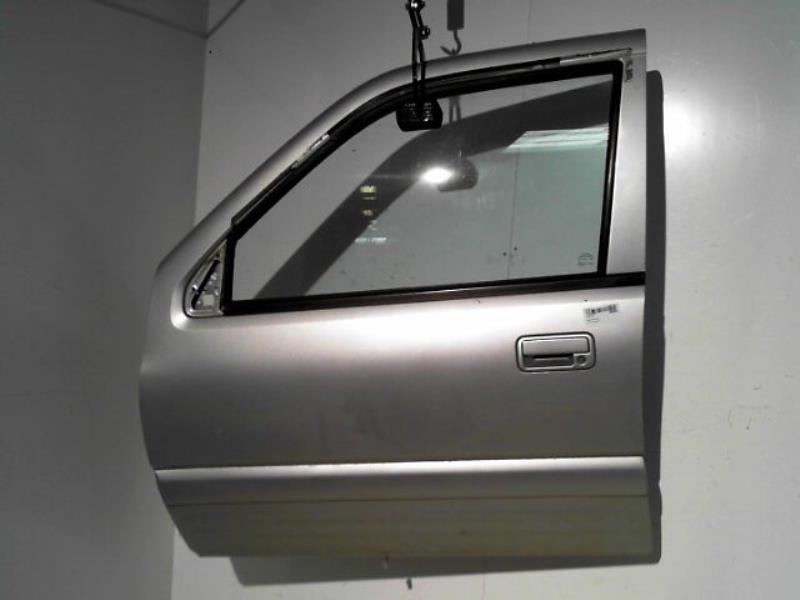 Porte avant gauche
