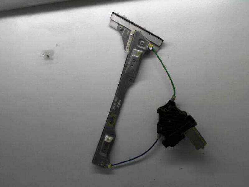 Elevalunas eléctrico delantero izquierdo