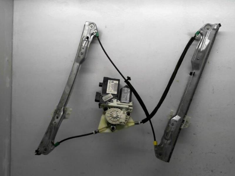 Leve vitre electrique avant droit
