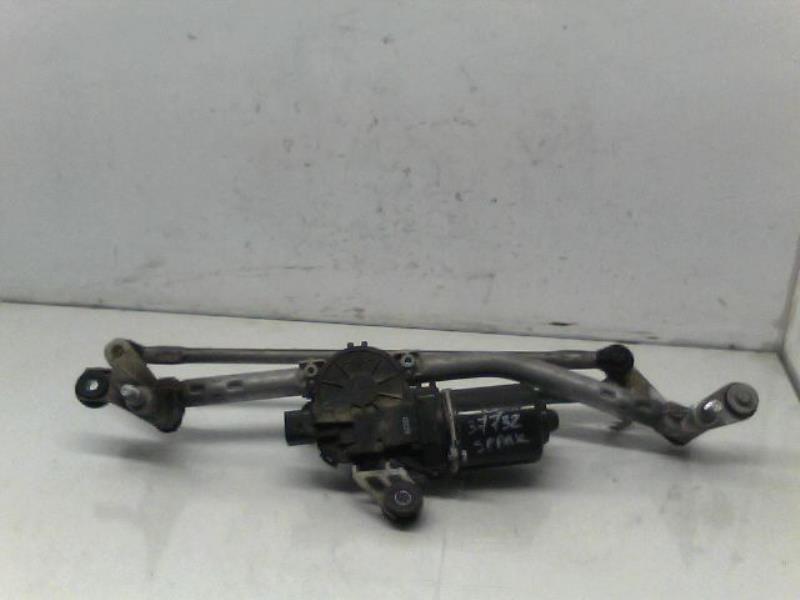 Moteur essuie glace avant
