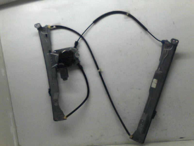 Leve vitre electrique avant droit