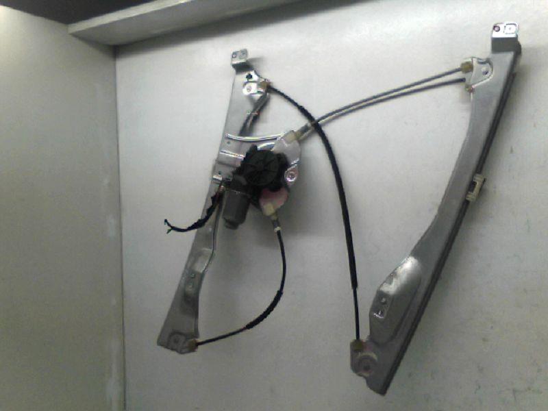 Leve vitre electrique avant droit