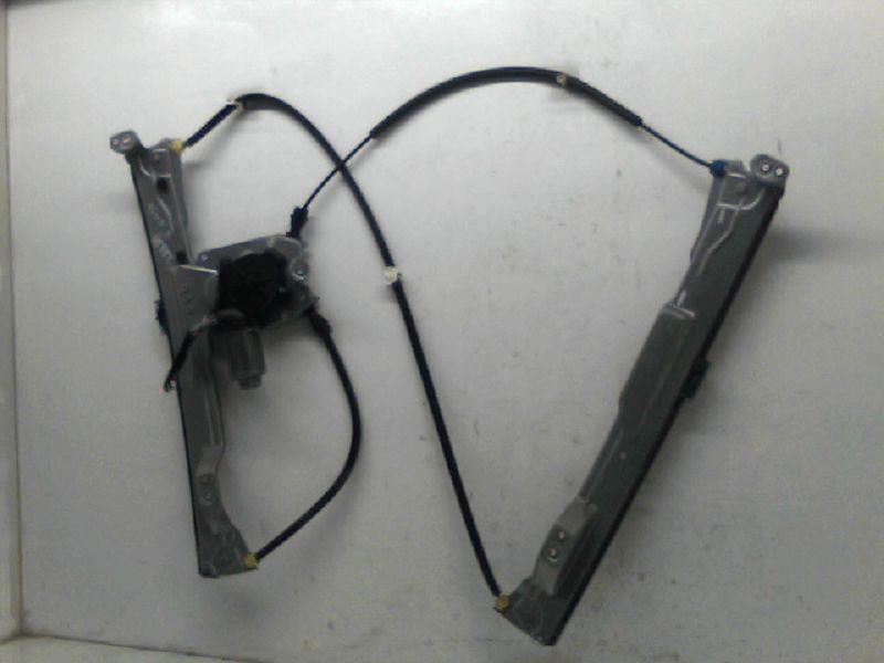 Leve vitre electrique avant droit