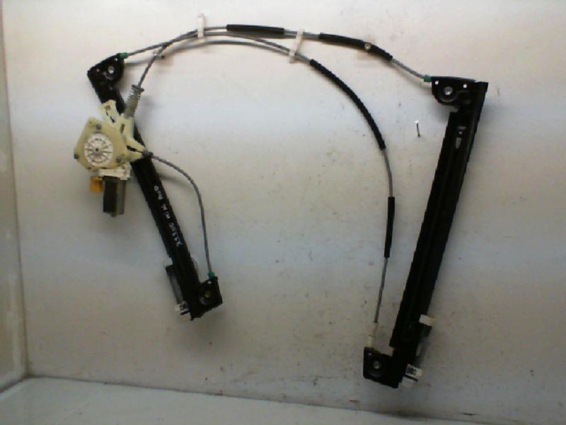 Leve vitre electrique avant droit