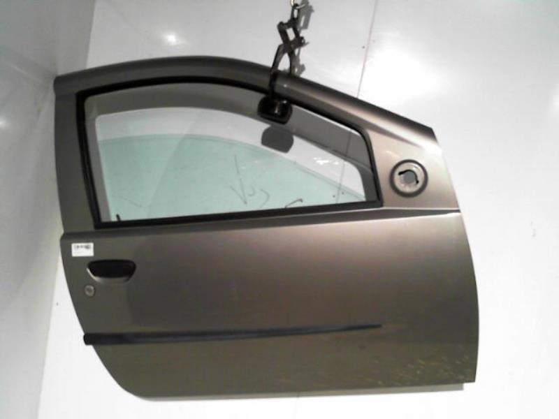 Porte avant droit