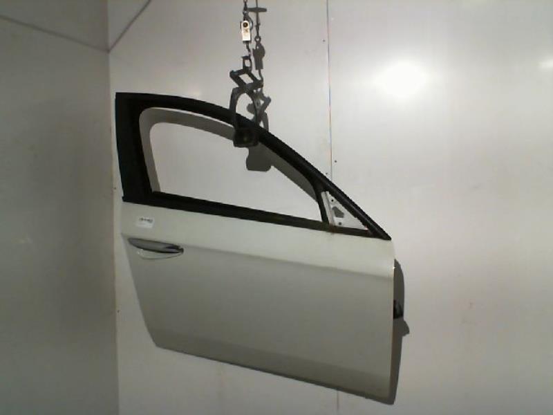 Puerta delantera derecha