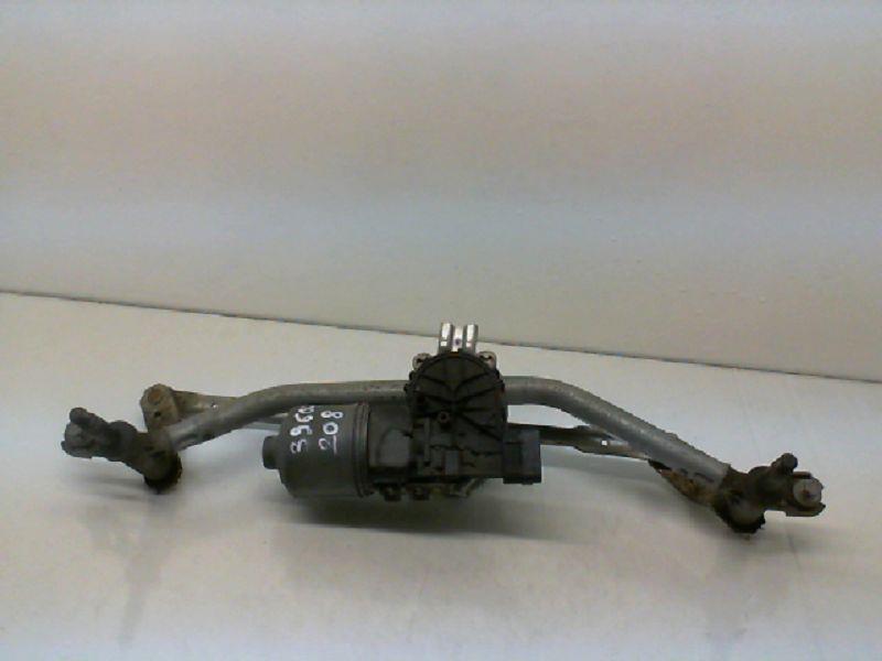 Moteur essuie glace avant