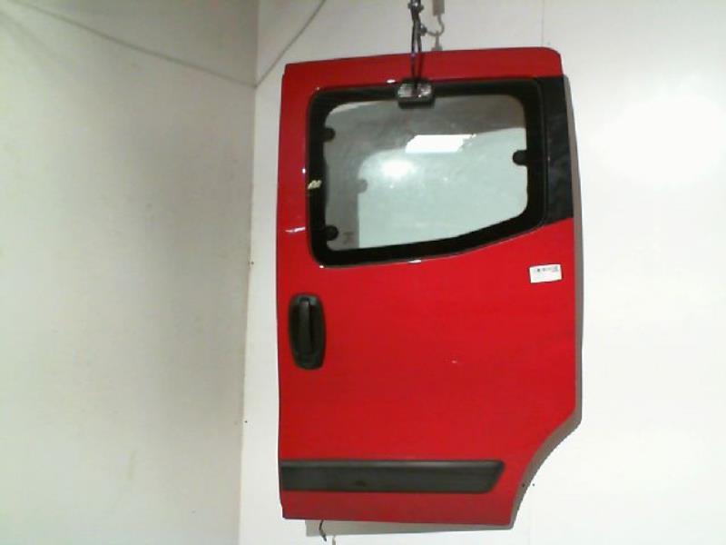 Porte laterale gauche