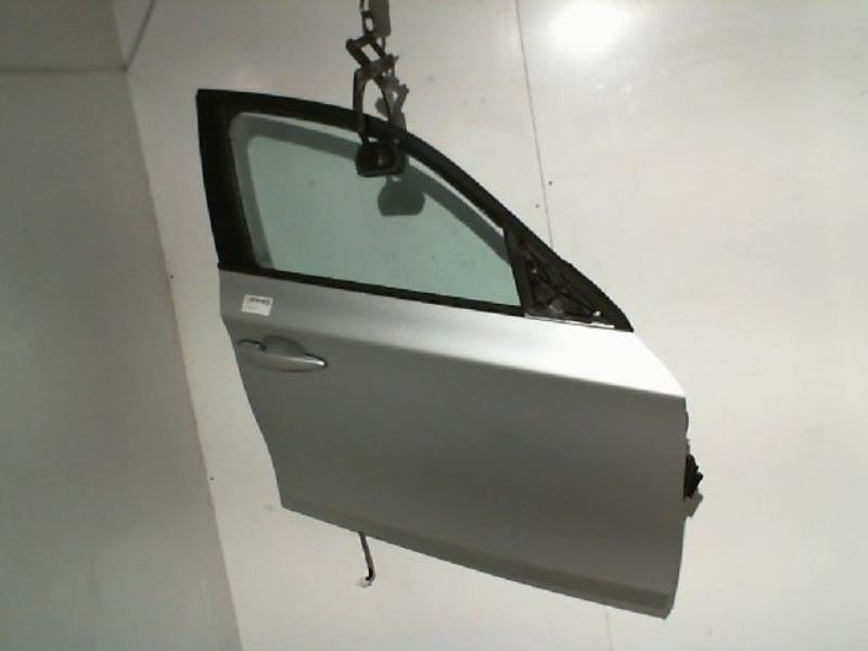 Porte avant droit