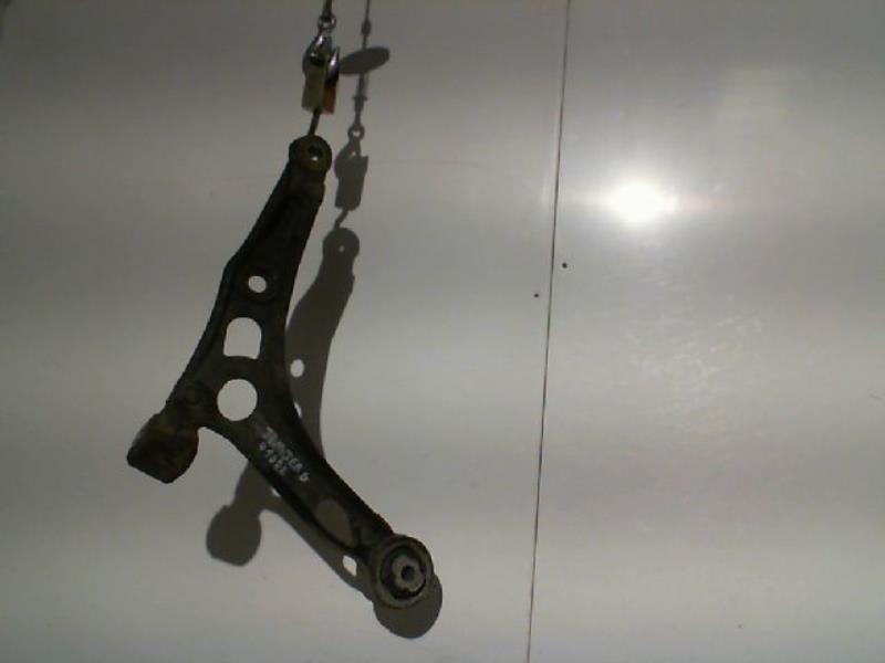 Triangle avant gauche