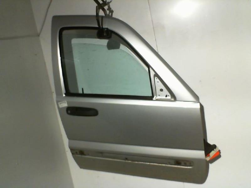 Porte avant droit
