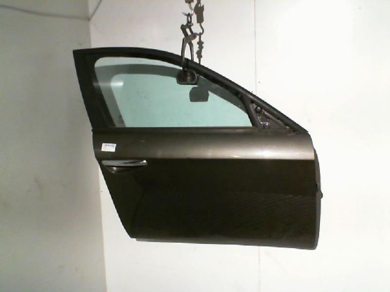 Porte avant droit