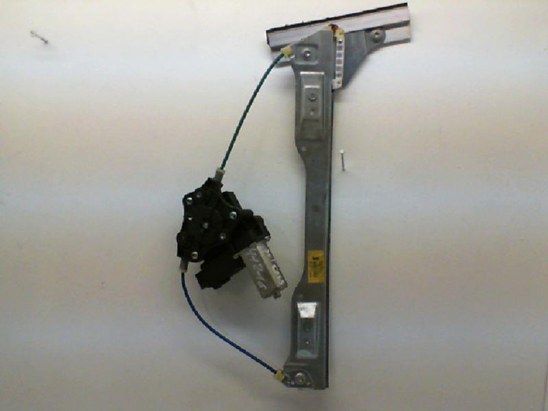 Leve vitre electrique avant droit