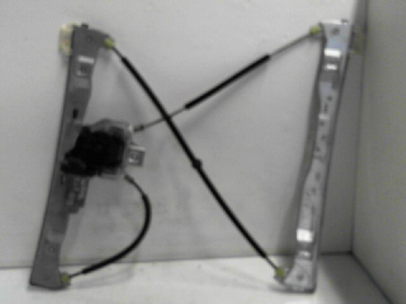 Leve vitre electrique avant droit