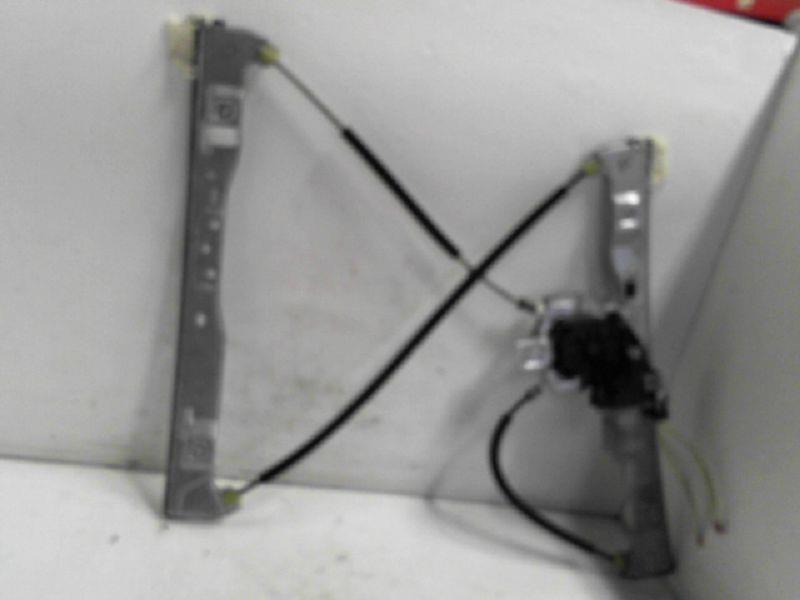 Leve vitre electrique avant gauche