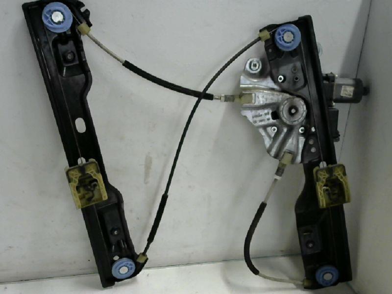 Leve vitre electrique avant droit