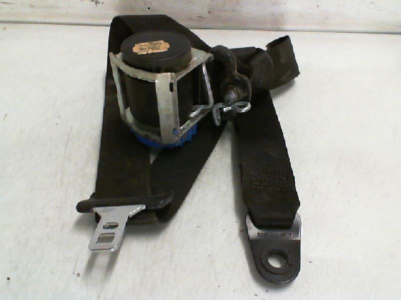 Ceinture avant gauche
