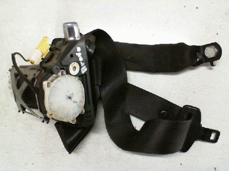 Ceinture avant gauche